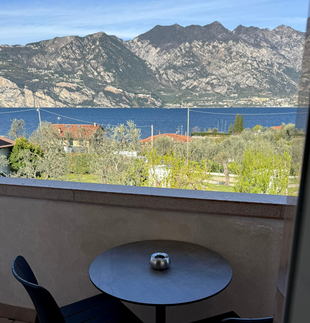 Rooms & Suite