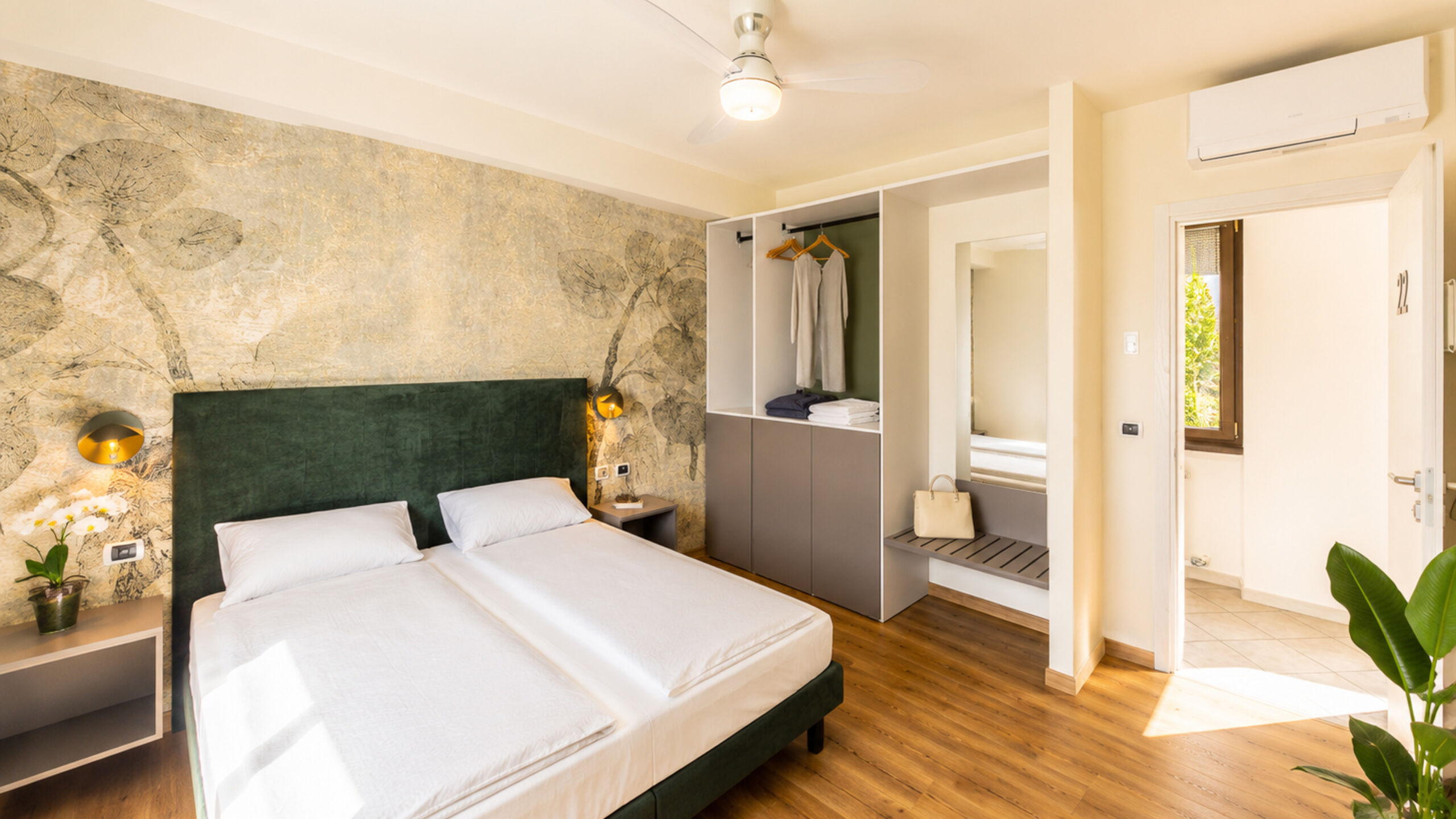 Rooms & Suite -