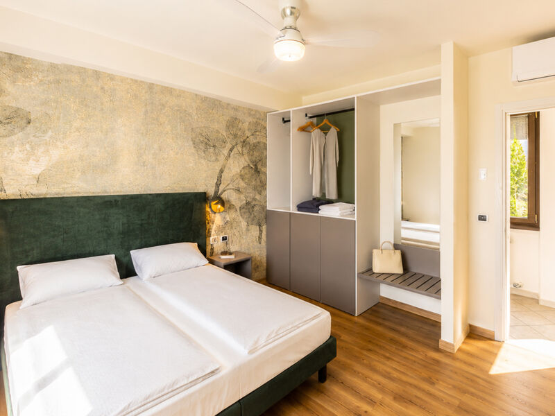 Rooms & Suite -